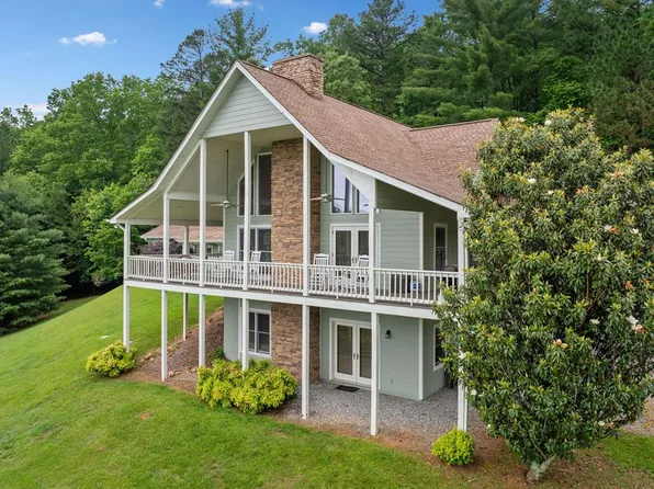 82 Emelia Dr, Morganton, GA 30560