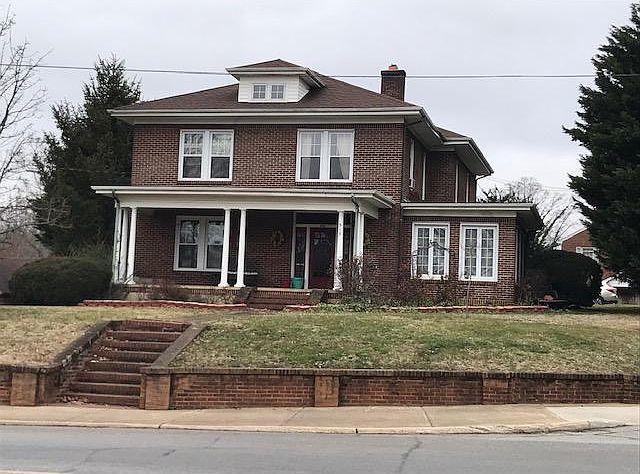 1st image of 513 E Church St