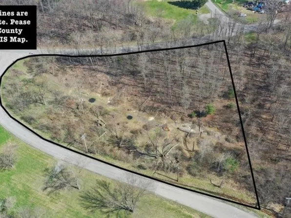 909 Lisbon Rd, Leetonia, OH 44431