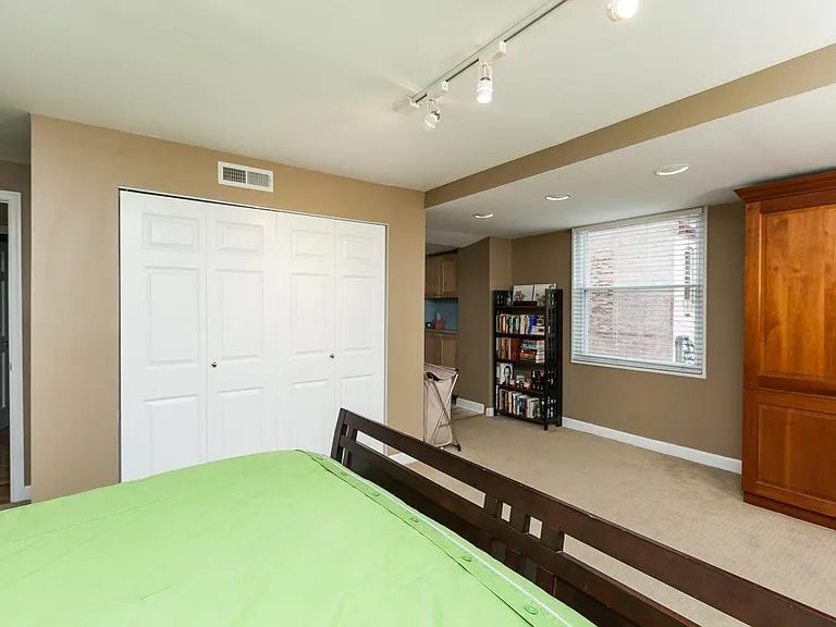 1101 Saint Paul St #210 — Photo 9