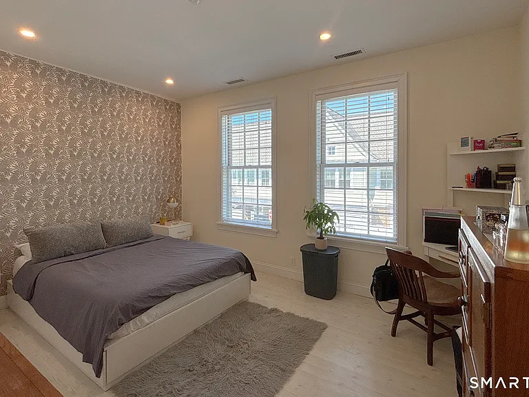 1015 Boston Post Rd #202 — Photo 10