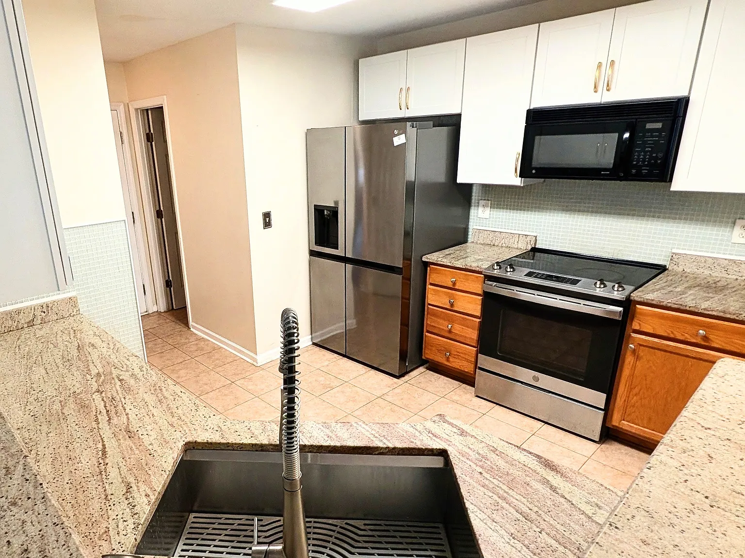 3 bed, 1784 sqft, $1,850 — Photo 4