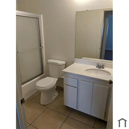 820 W 93rd St #4 Photo 1