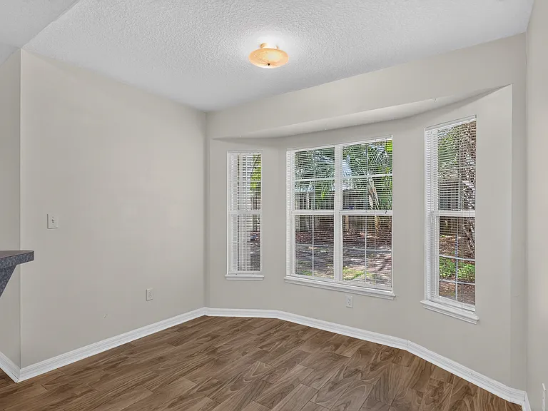 8038 SW 67th Rd — Photo 20