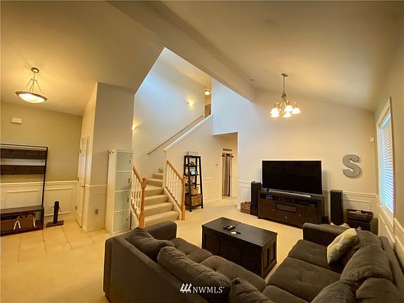 4th image of 21212 81st St E
