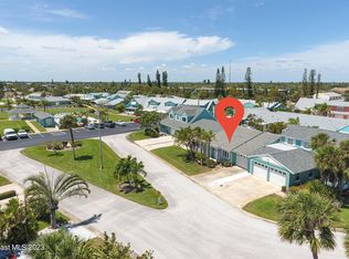 302 Emerald Pl E, Indian Harbour Beach, FL 32937