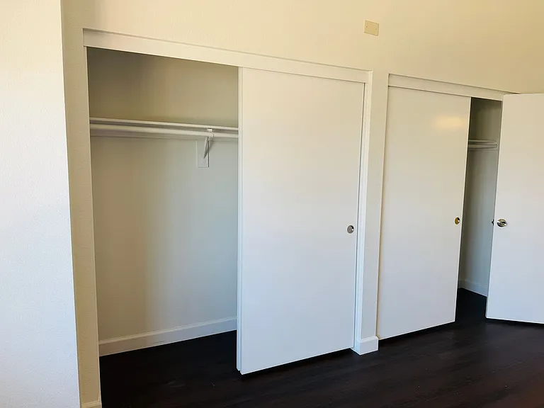 302 - 10331 Downey Avenue — Photo 12
