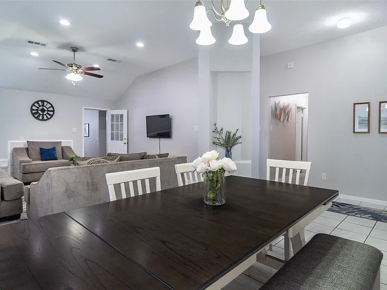 13414 Creek Springs Dr — Photo 7