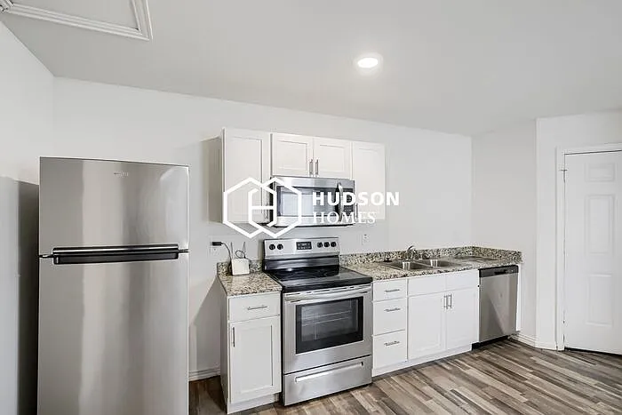 419 County Line Rd #A — Photo 6