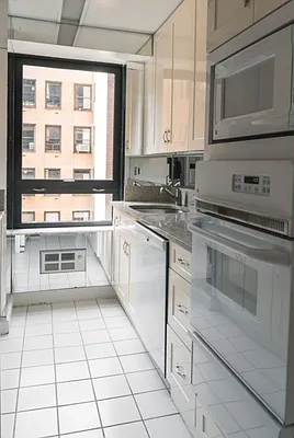 Rented by Alicia Drygulski LREB | media 55