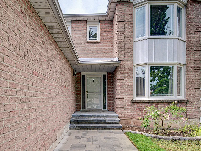 426 Parklane Rd — Photo 3