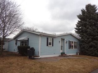 528 Mallard St, Rochester Hills, MI 48309