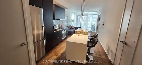 1 Bloor St E #3408 Photo 1