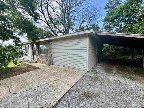 103 W South St, Flippin, AR 72634