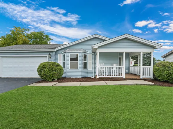 323 Belmont Ct, Grayslake, IL 60030