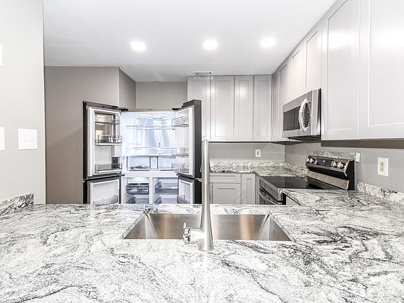 5th image of 4107 Medical Dr #32