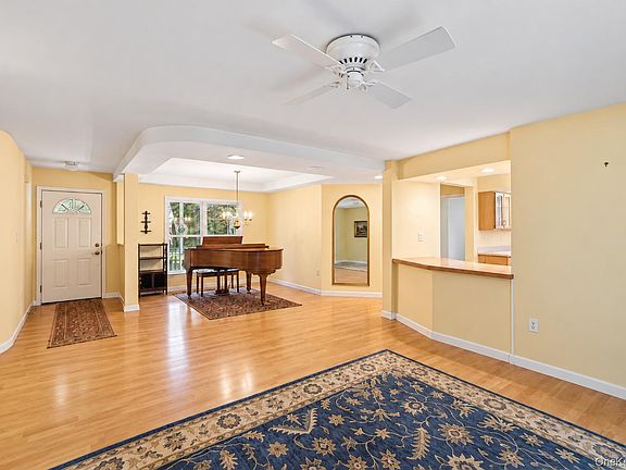 3rd image of 1407 Middle Road #245