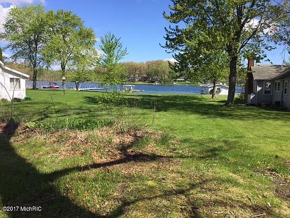 2nd image of Donnell Lake St