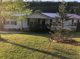 1113 Harbin Rd, Dandridge, TN 37725