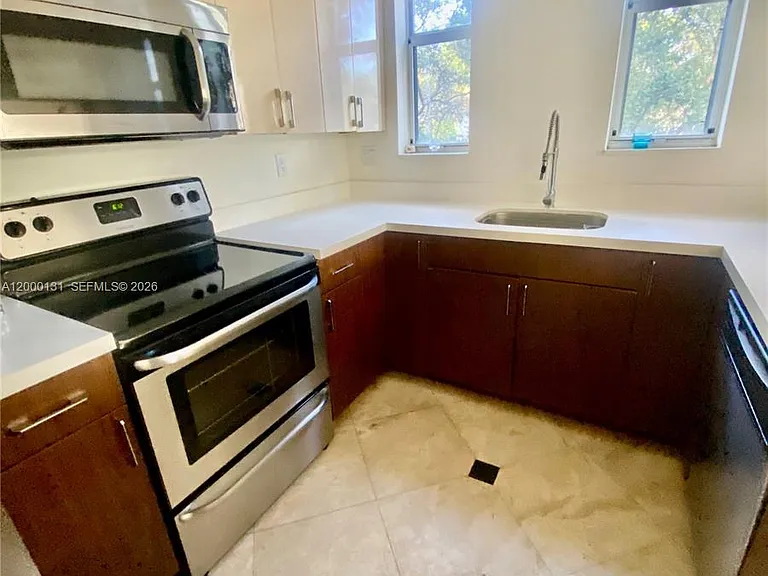 16590 NE 26th Ave #202 — Photo 7