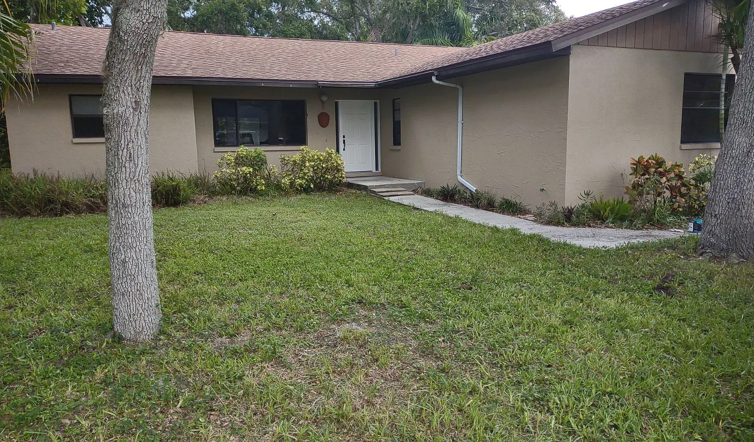 3 bed, 1885 sqft, $2,550 — Photo 1