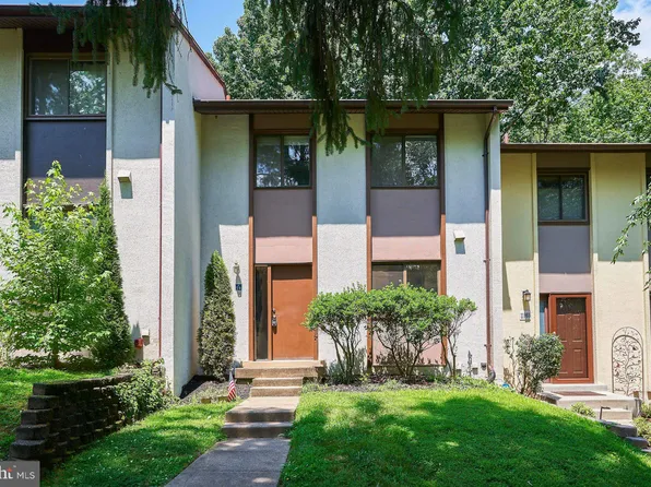 11959 Barrel Cooper Ct, Reston, VA 20191