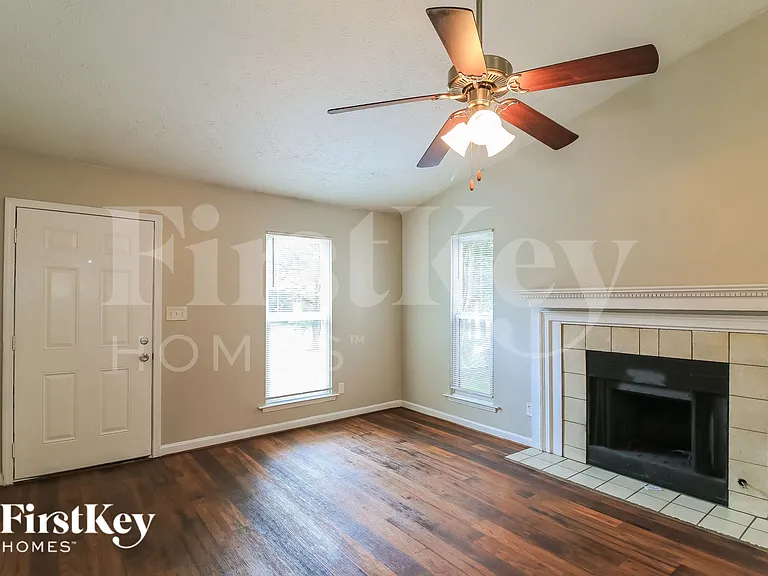 7891 Taylor Downs Way — Photo 3