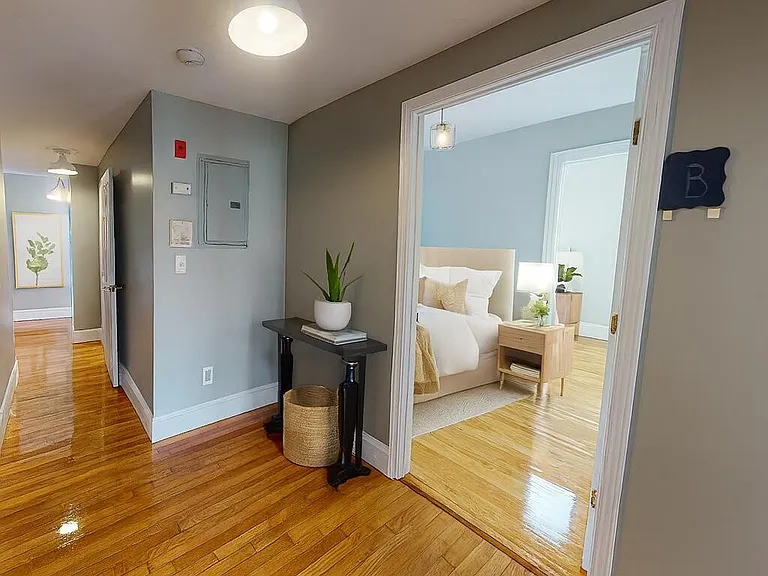 17 Highgate St #11 — Photo 12
