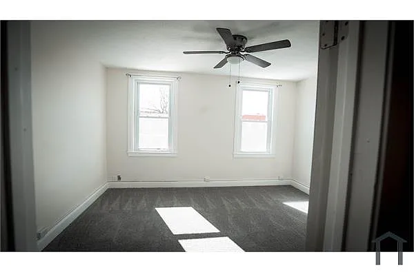 Building Photo - 357 Folcroft St #A