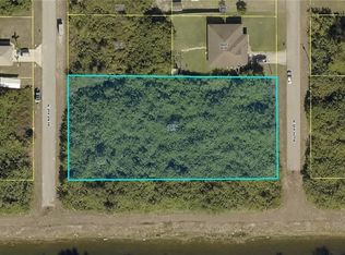 100 Rena Ave N, Lehigh Acres, FL 33971