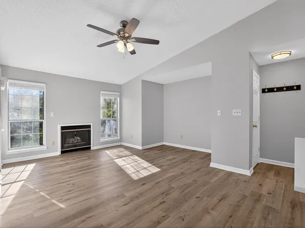 423 Granville Ct, Sandy Springs, GA