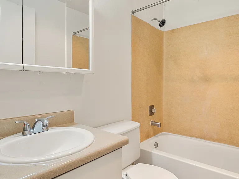 Crystal Springs Apartments — Photo 114