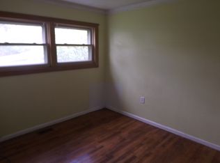 6369 Harold St, Taylor, MI 48180