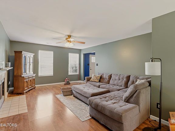 2nd image of 1454 Carrie Belle Dr