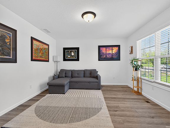 4th image of 1224 Switchfoot Dr