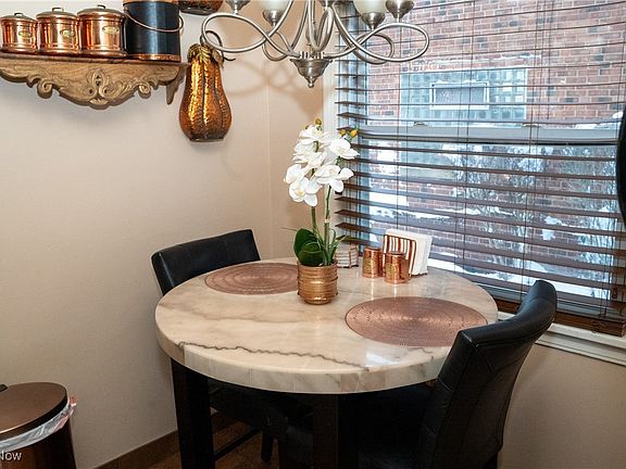 4th image of 3670 Silsby Rd