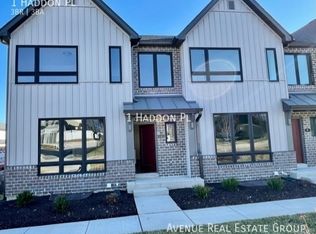 1 Haddon Pl, Saint Charles, MO 63303