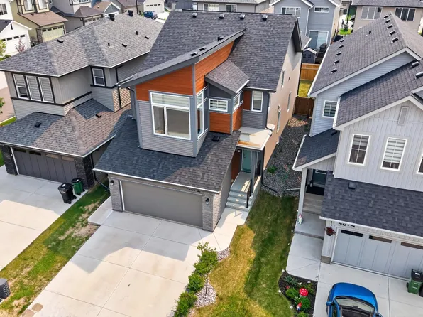 4872 Kinney Rd SW, Edmonton, AB T6W 5G3
