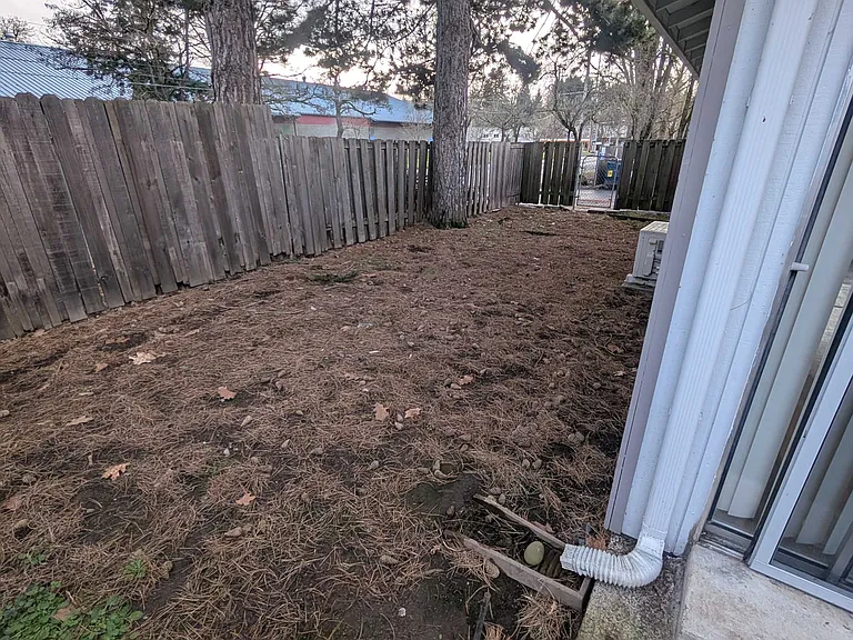 1910 NE Stapleton Rd #1 — Photo 10
