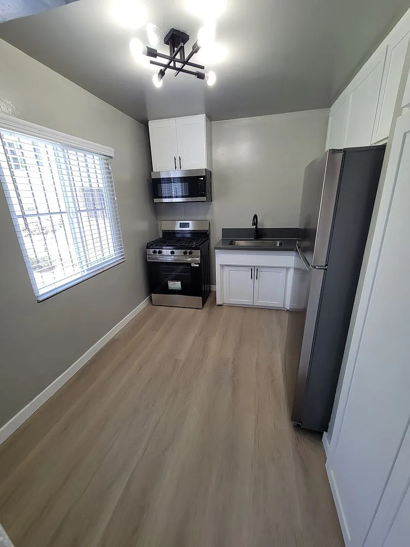 4066 Coco Ave — Photo 1
