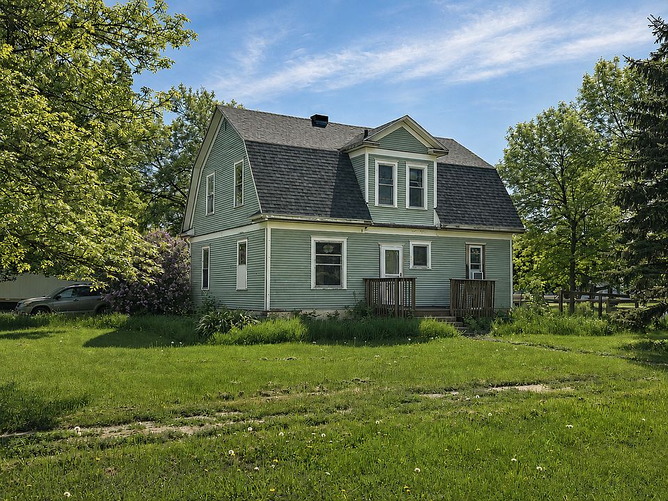 1st image of 210 Glasgow Ave