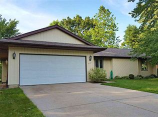 1116 Claire Ln, Middlebury, IN 46540