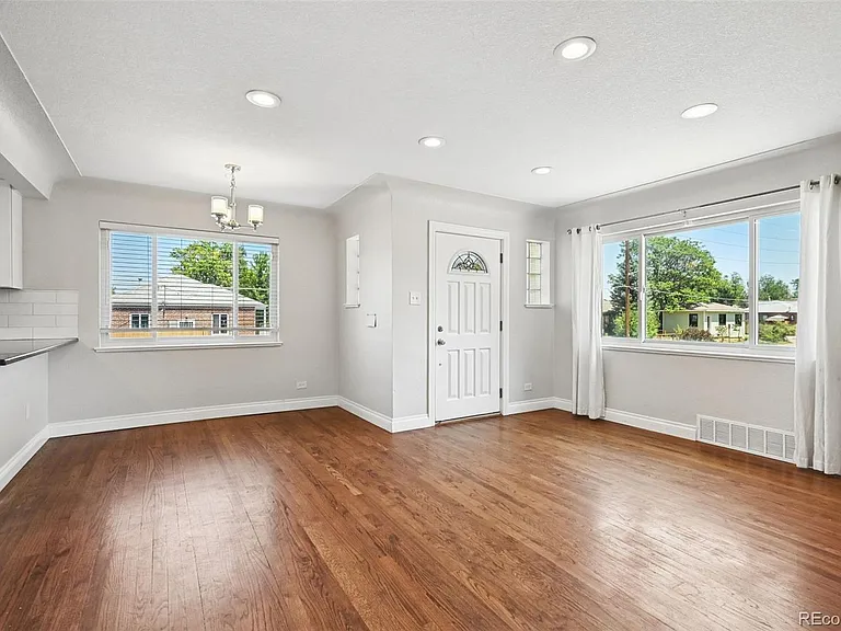 2895 Eudora St — Photo 14