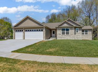 3987 Guilford Dr, Springfield, IL 62711