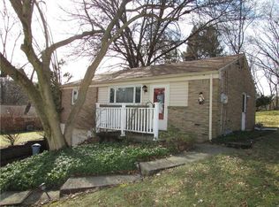 5590 Clarene Dr, Bethel Park, PA 15102