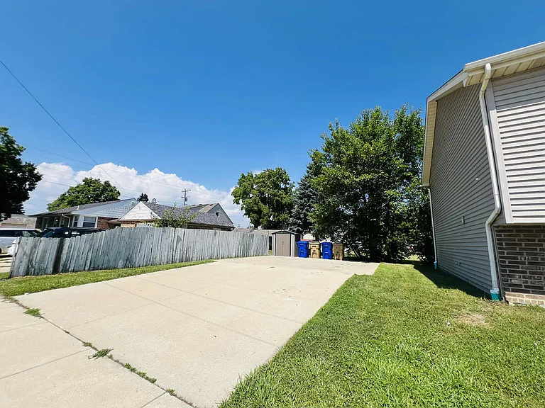 2708 48th St #2 — Photo 14