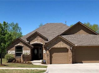 316 Starshine Dr, Norman, OK 73071