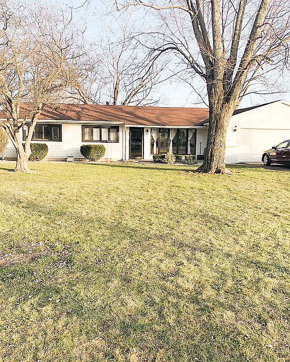 1st image of 1131 Elm Dr