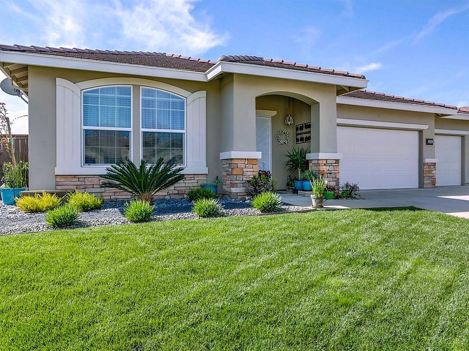 1st image of 4721 Spyglass Dr