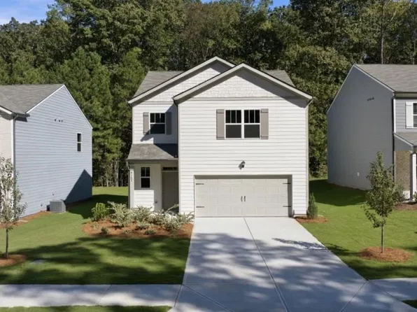 8162 Coldstream Dr, Fairburn, GA 30213